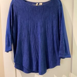 Moth knit top with sheer panel on sleeves. Size S